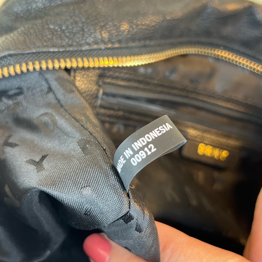 Black Leather Women's Bag - Picture 4 of 10